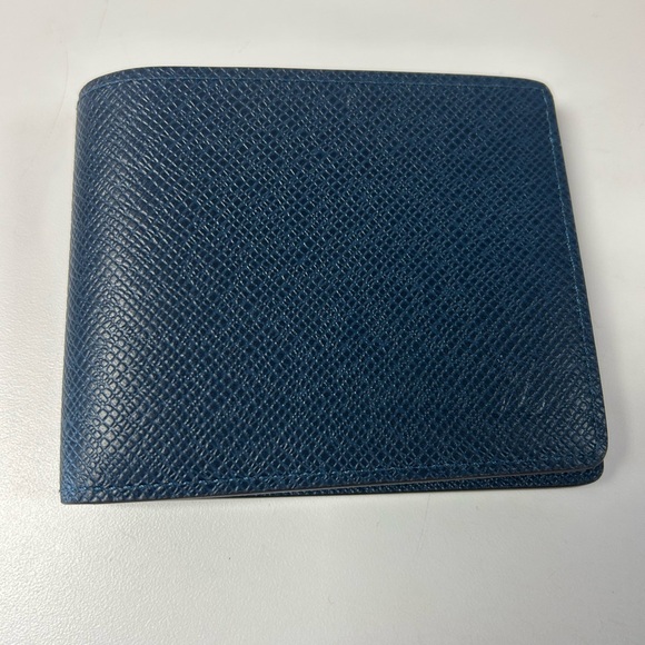 Louis Vuitton Blue LV Aerogram Leather Wallet
